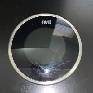 Nest Learning Thermostat - Silver/Black